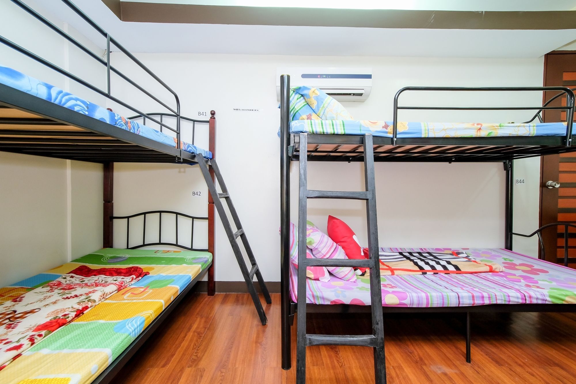 Zen Hostel Quirino Ave. Malate Manila Exteriör bild