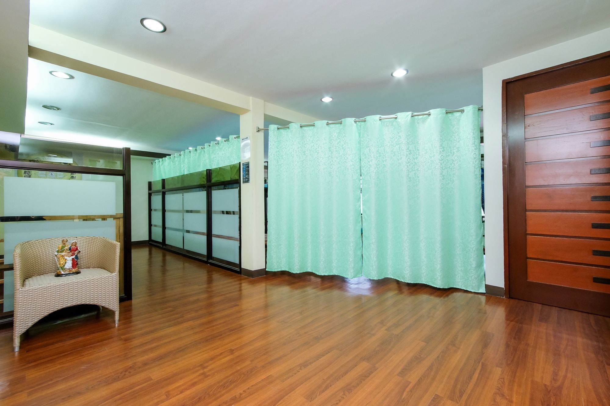 Zen Hostel Quirino Ave. Malate Manila Exteriör bild